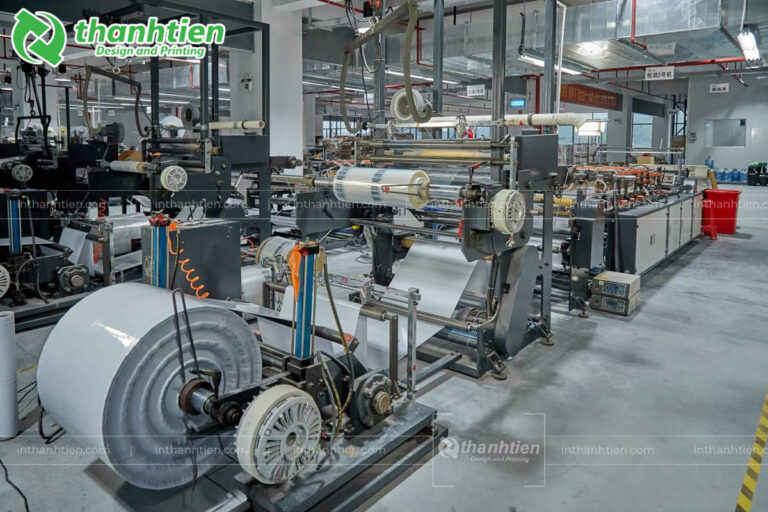 Sản xuất túi zip quần áo