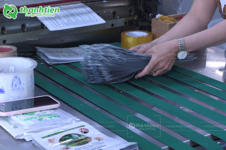 Cắt tạo hình bao bì