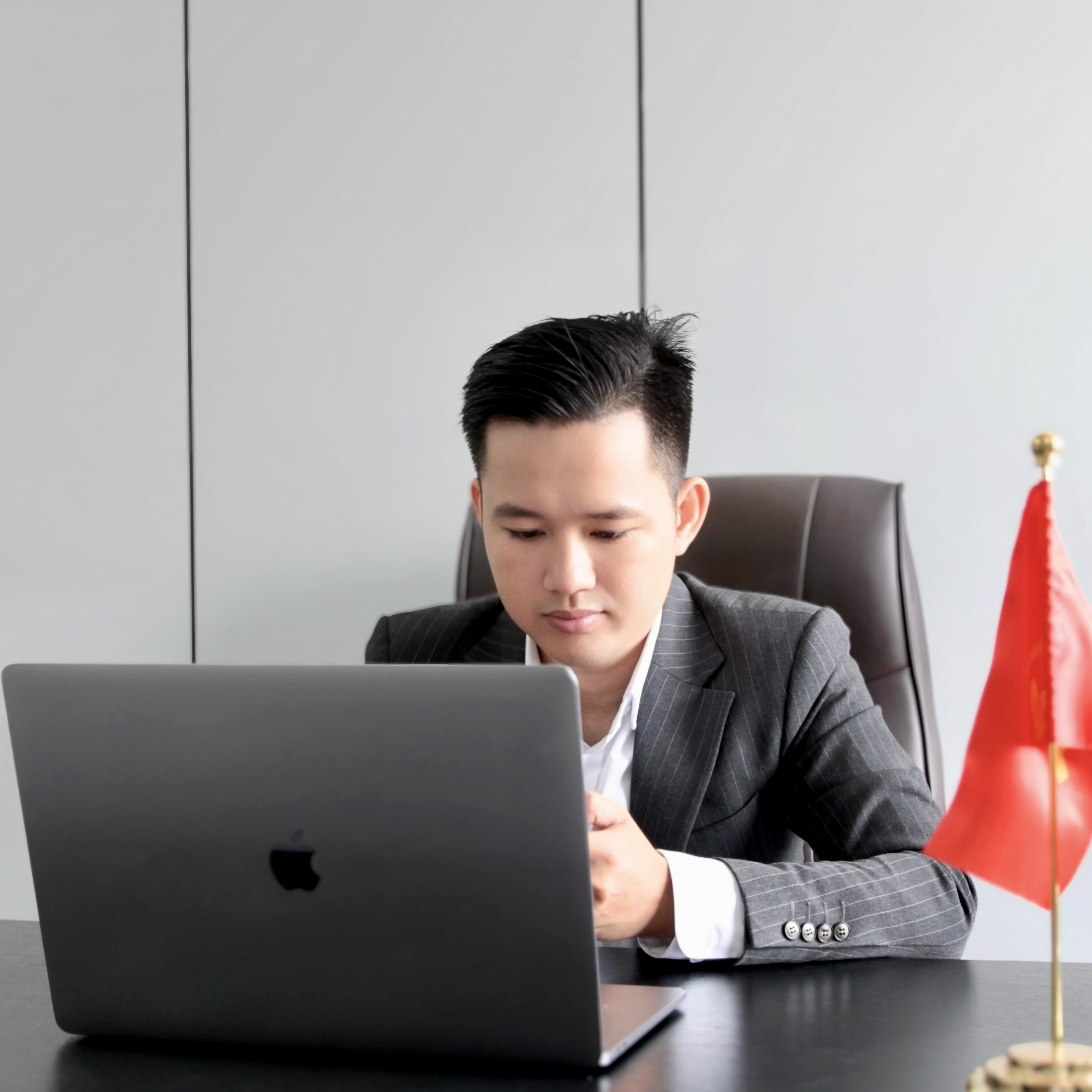 Hình ảnh ceo nguyễn hữu trung